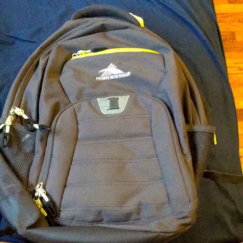 COPY - Lightly Used Grey High Sierra BackPack 4 S…